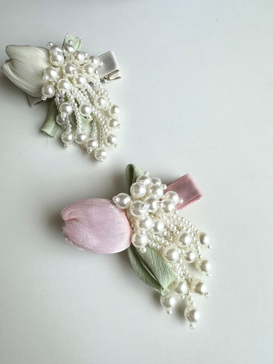 A028 - Pearl Tulip hair clip ( per piece )