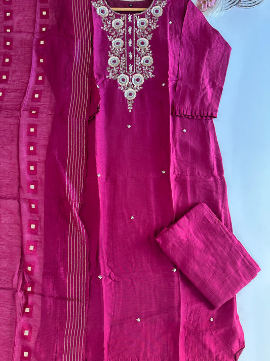 D373 - Dola silk straight kurti with pants and dupatta