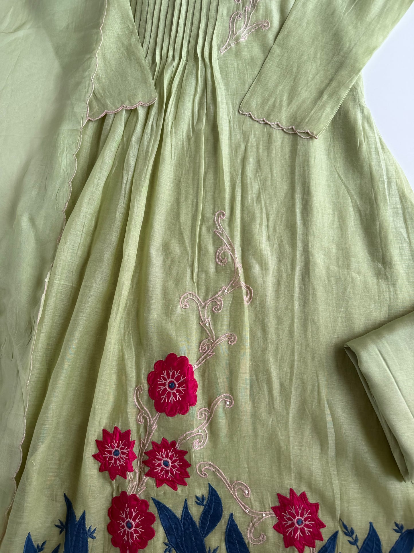 K152 - Mul chanderi appliqué handwork Anarkali with pants and dupatta