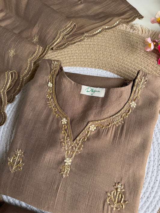 K030 - Surat Mul chanderi handwork aline Kurti with pants and dupatta