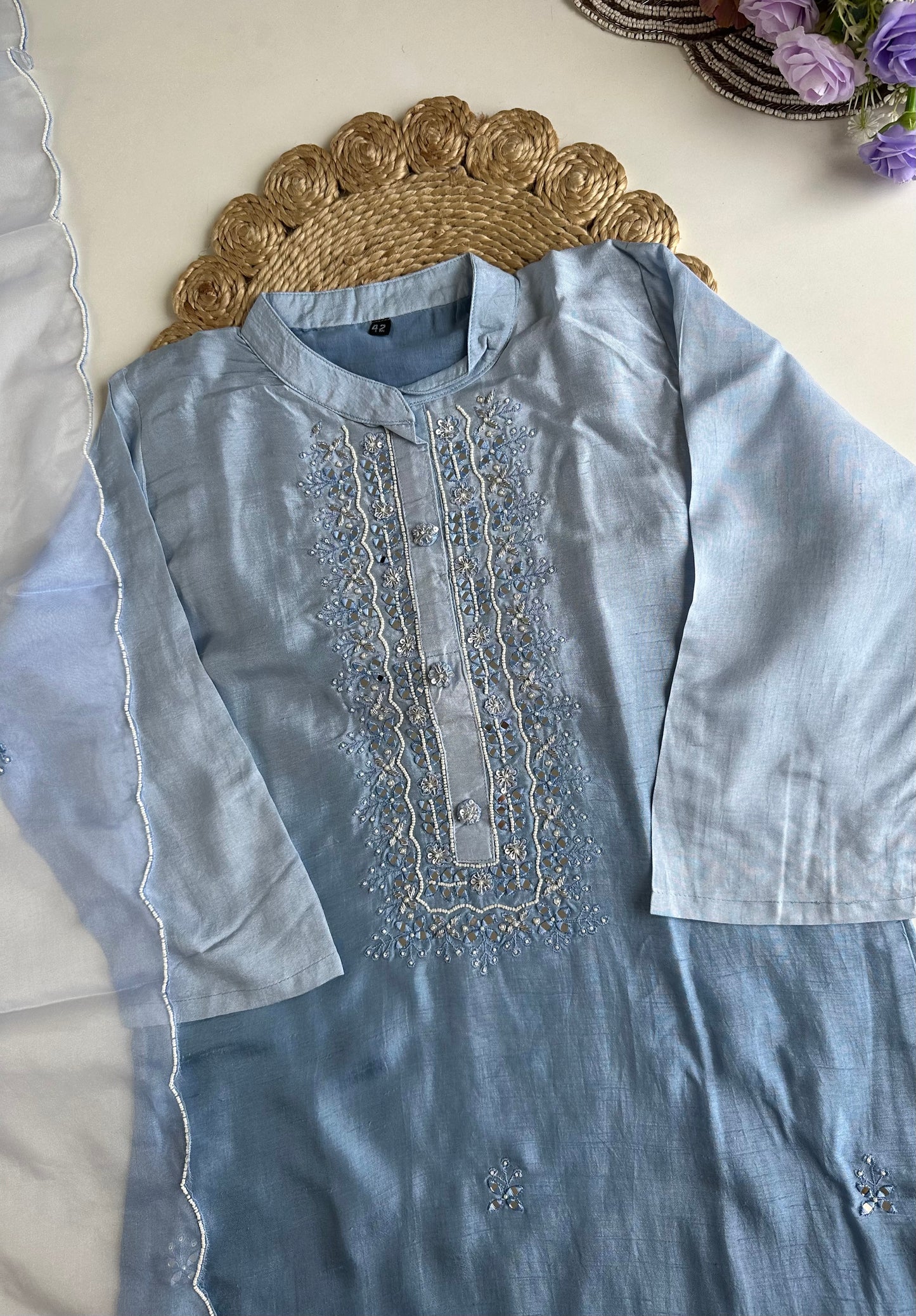 D060 - Dola silk straight kurti with pants and dupatta