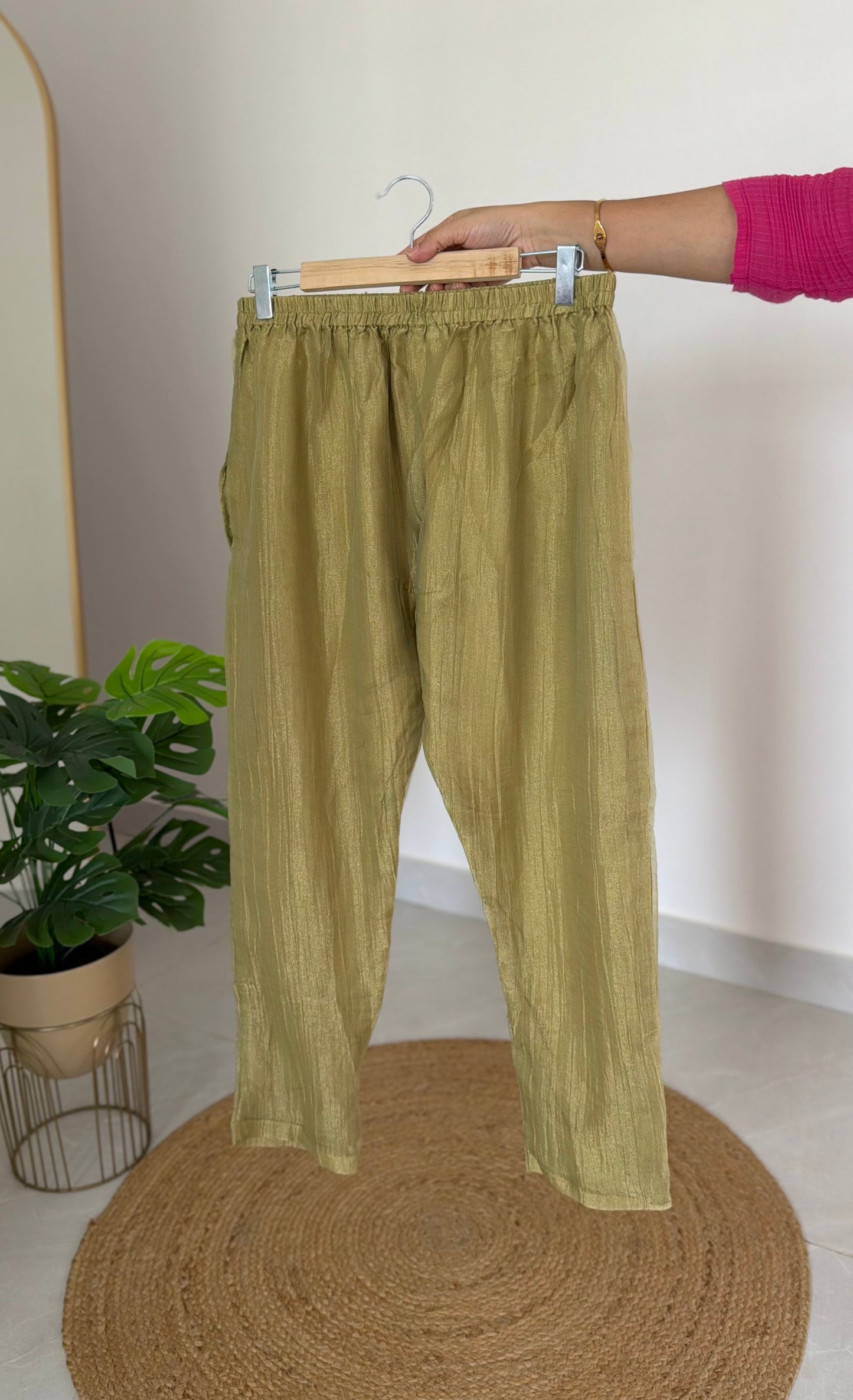 K565 - Tissue silk appliqué coord set in 2 colours