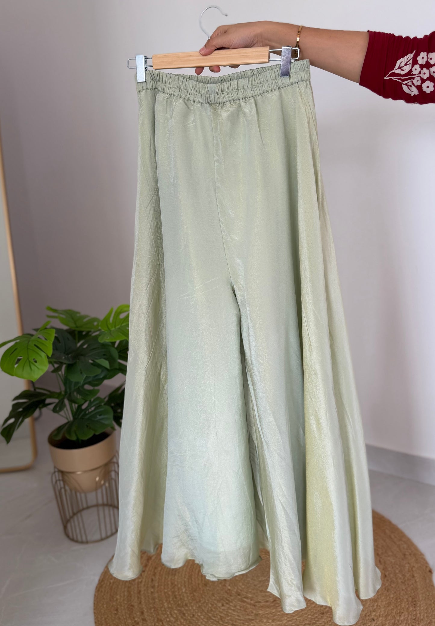 K577 - Tissue silk handwork kaftan with divider pants