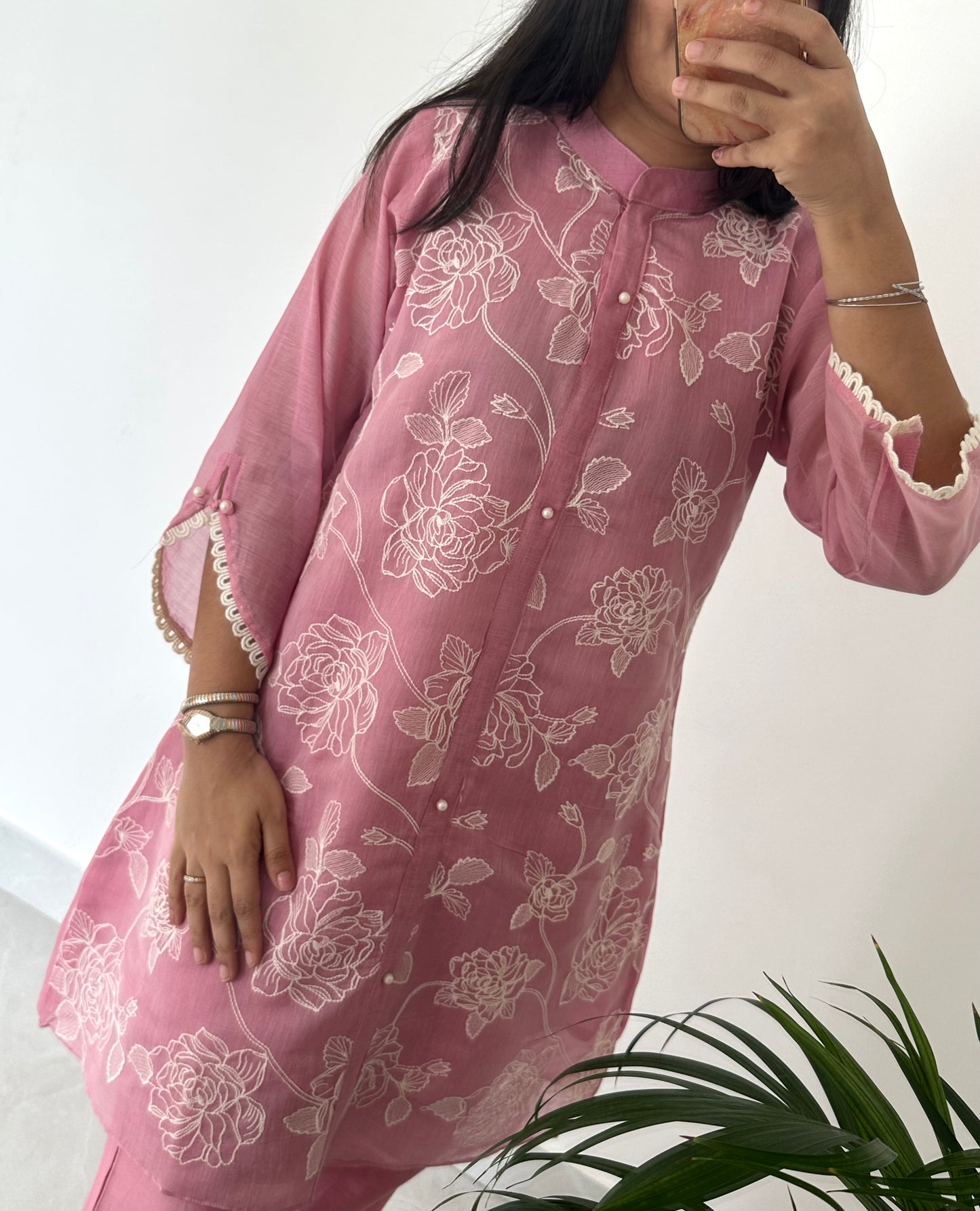 K039 - Mul Chanderi embroidered coord set