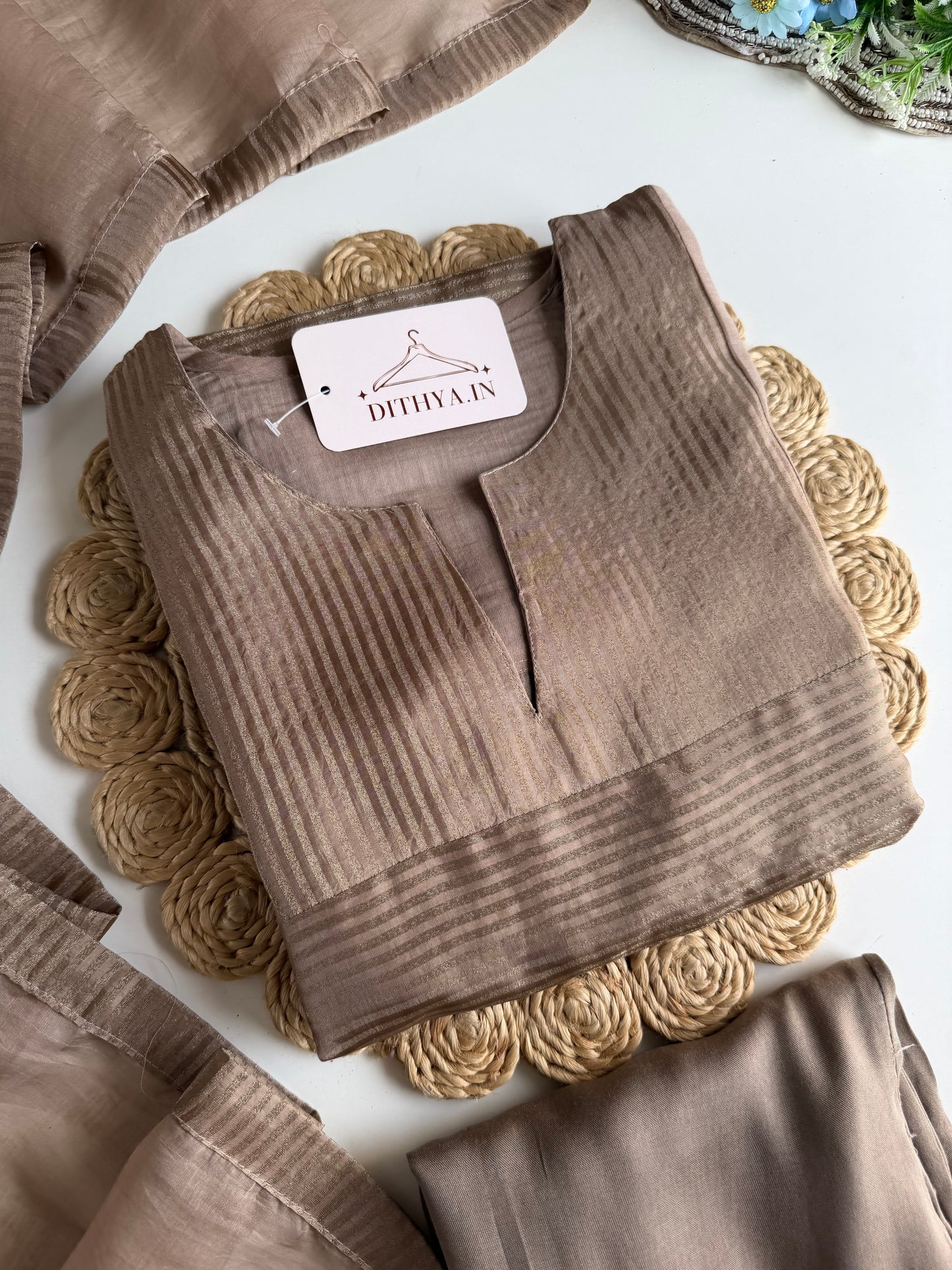 K204 - Mul chanderi zari Aline Kurti with pants and dupatta