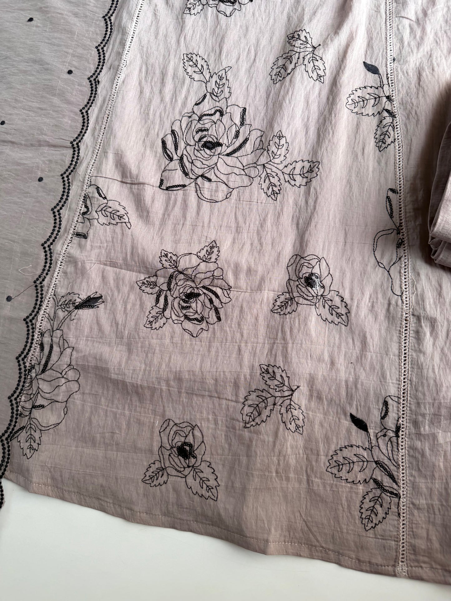 K028 - Crushed Surat Mul chanderi embroidered Aline Kurti with pants and dupatta