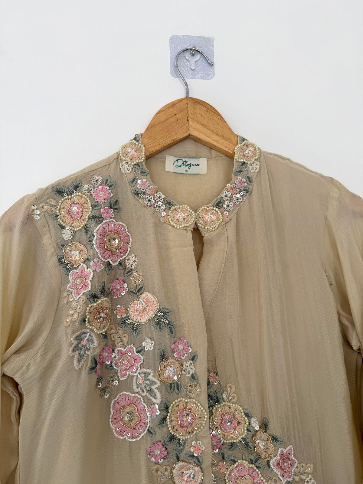 K677 - Pure Chinnon handwork coord set