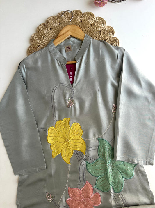 K354 - Pure muslin appliqué coord set