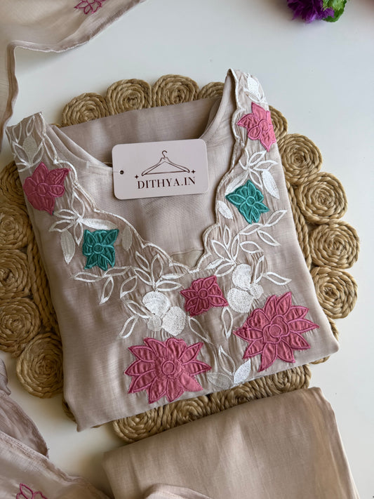 K577 - Surat mul chanderi appliqué work straight Kurti with pants and dupatta
