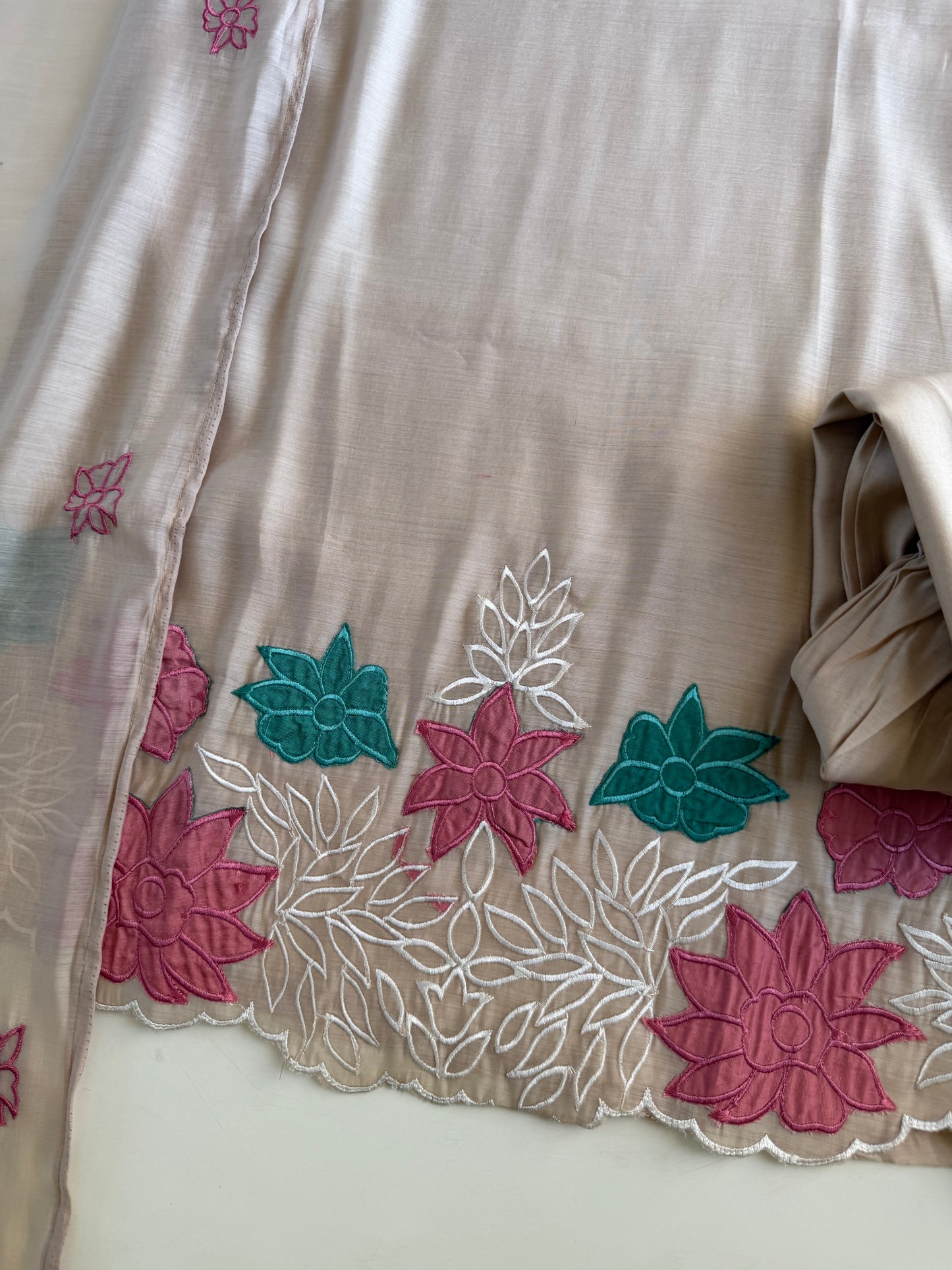 K577 - Surat mul chanderi appliqué work straight Kurti with pants and dupatta