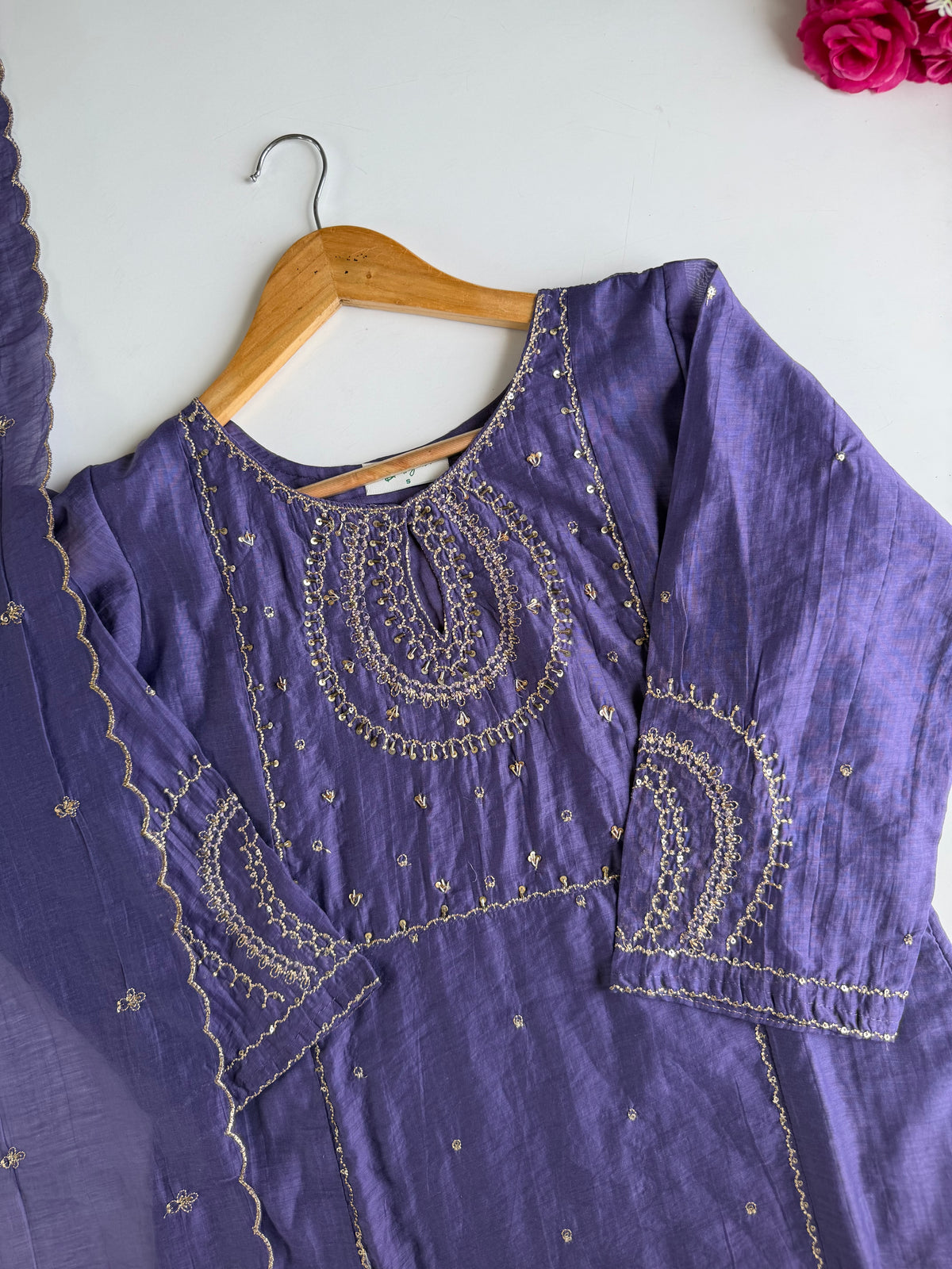 K446 - Surat Mul chanderi handwork aline Kurti with pants and dupatta in 2 colours