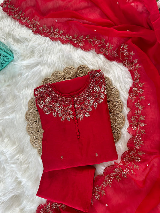 K173 - MUSLIN silk kurti with pants and dupatta - Dithya.in