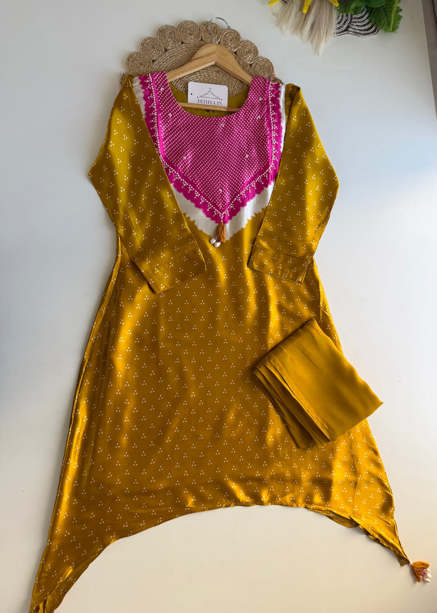 K580 - Gaji silk bandhini coord set