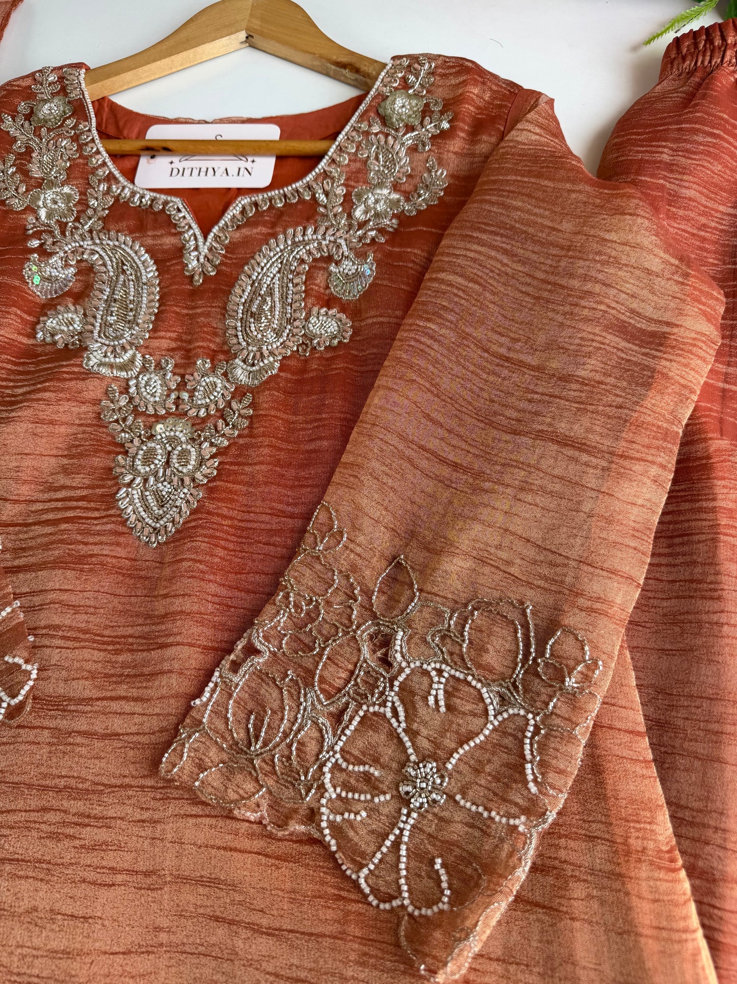 K047 - Crushed tissue handwork short Kurti with divider pants and dupatta