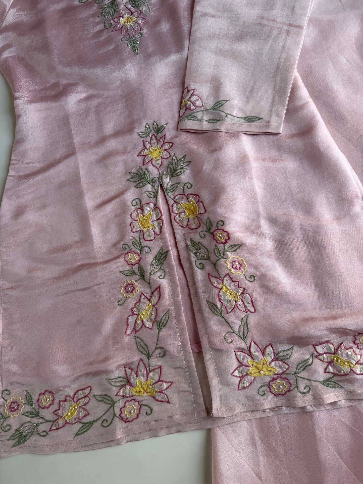 K548 - Tissue silk appliqué handwork short Kurti with divider pants and dupatta