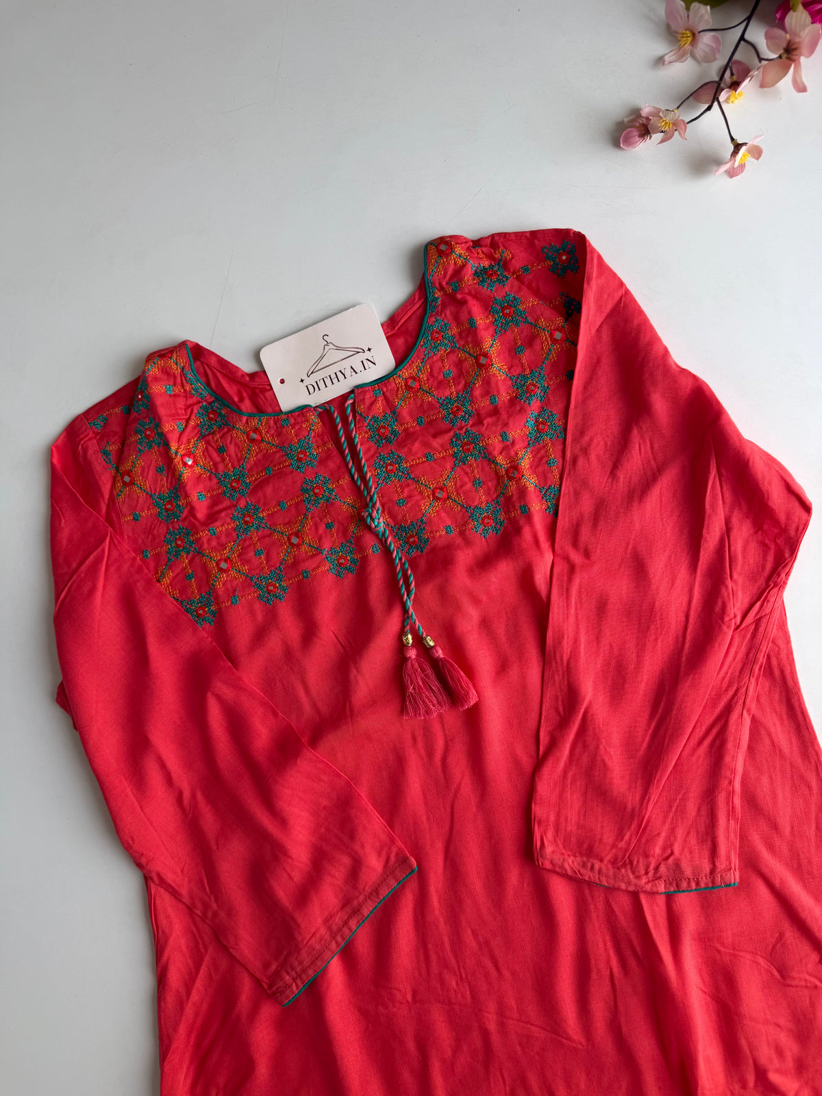 D790-Muslin straight Kurti