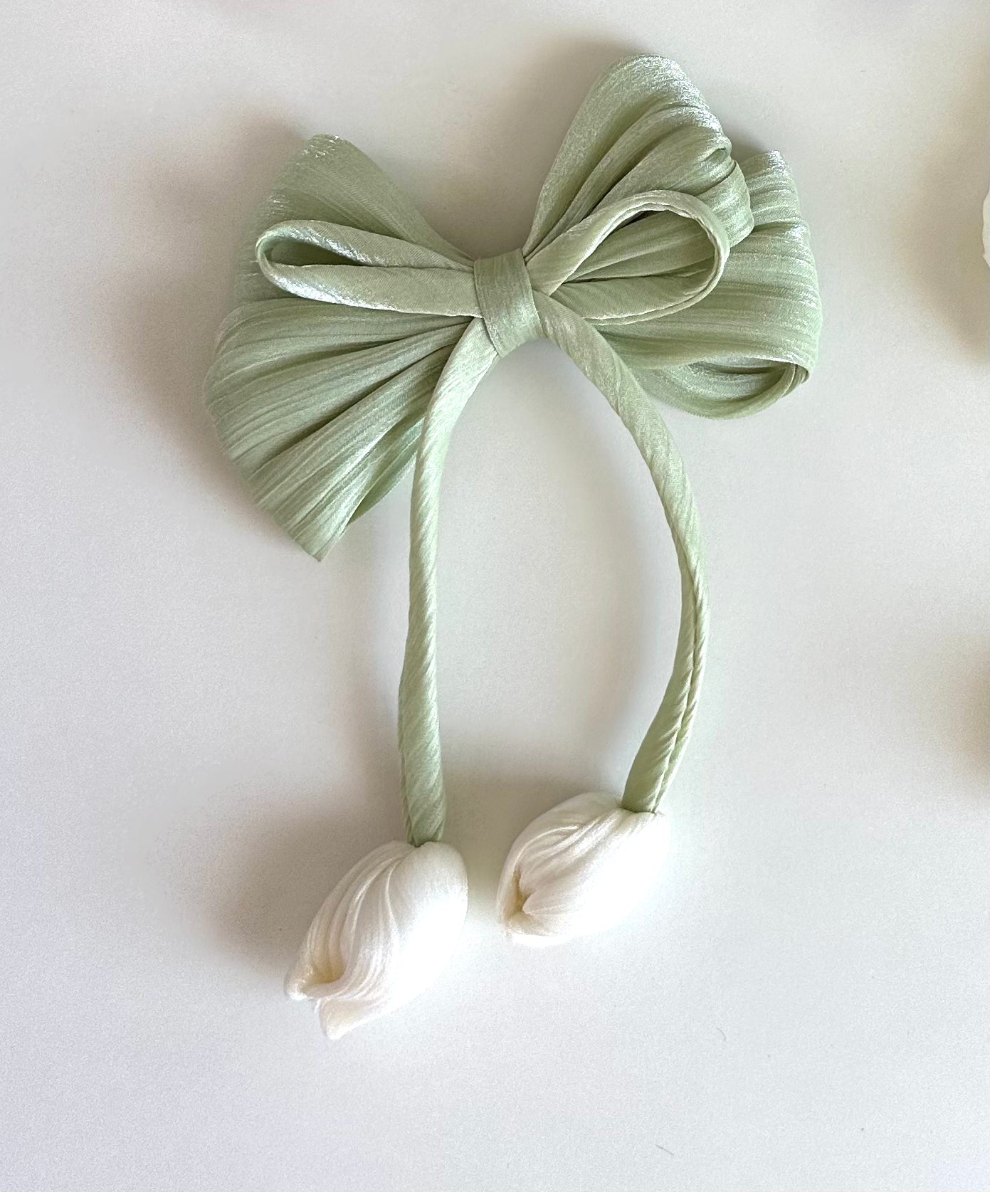 A018 - Jumbo Printed bow clip (per piece)
