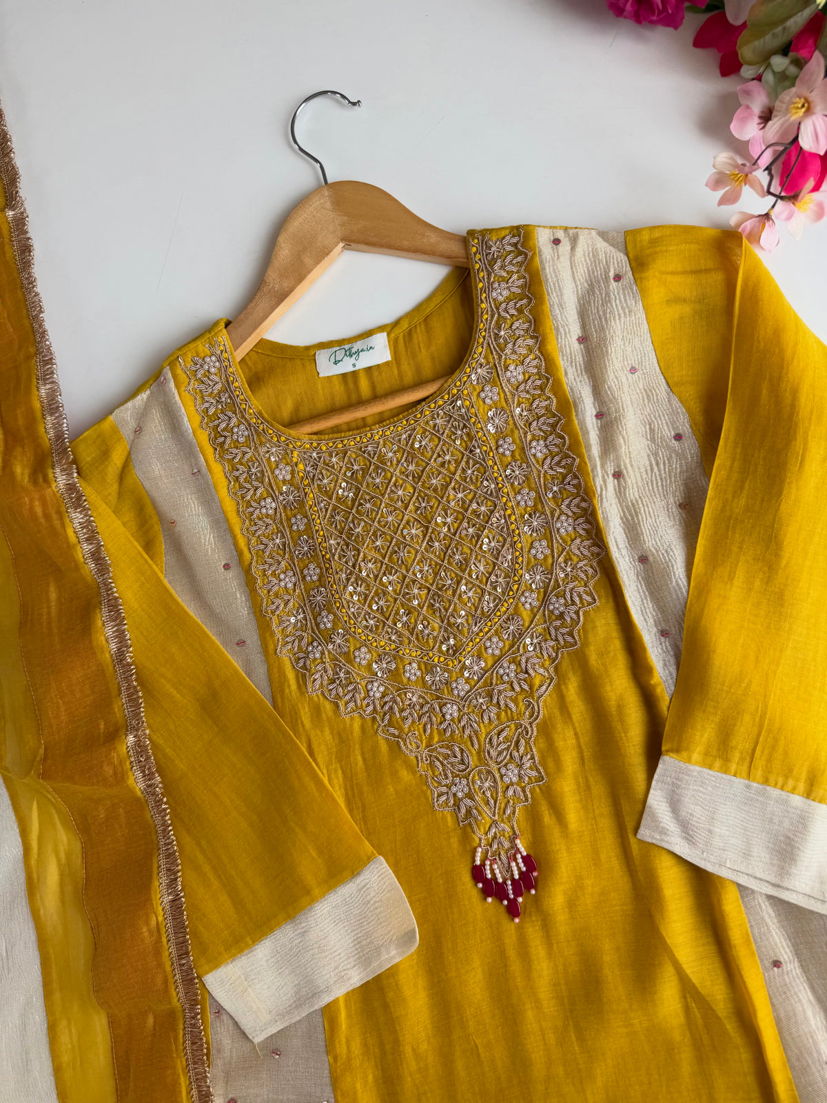K705 - Pure Banarasi Mul chanderi with tissue silk panelling Anarkali with pants and dupatta - view 2